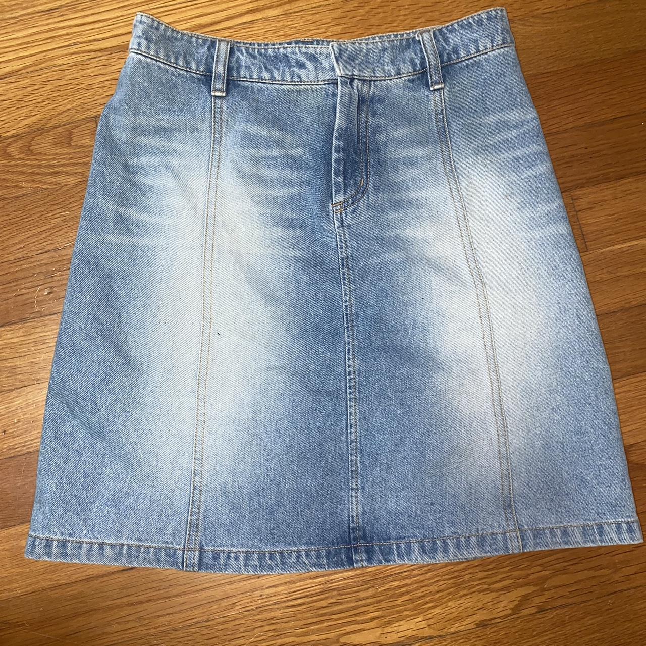 Kenneth Cole Reaction light wash denim skirt #70s... - Depop