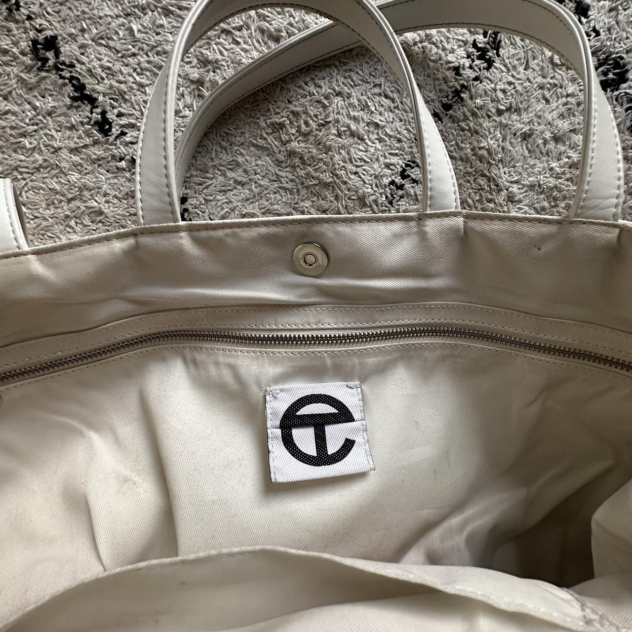 ⚠️ SOLD OUT ⚠️ Telfar Bag Medium Size Selling this... Depop