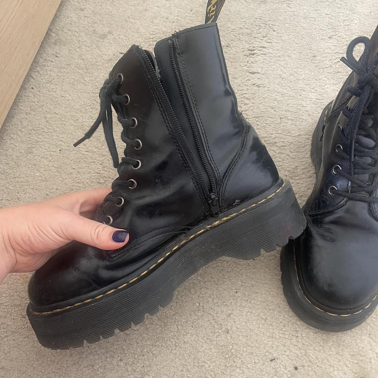 Dr martens sale outlet 40