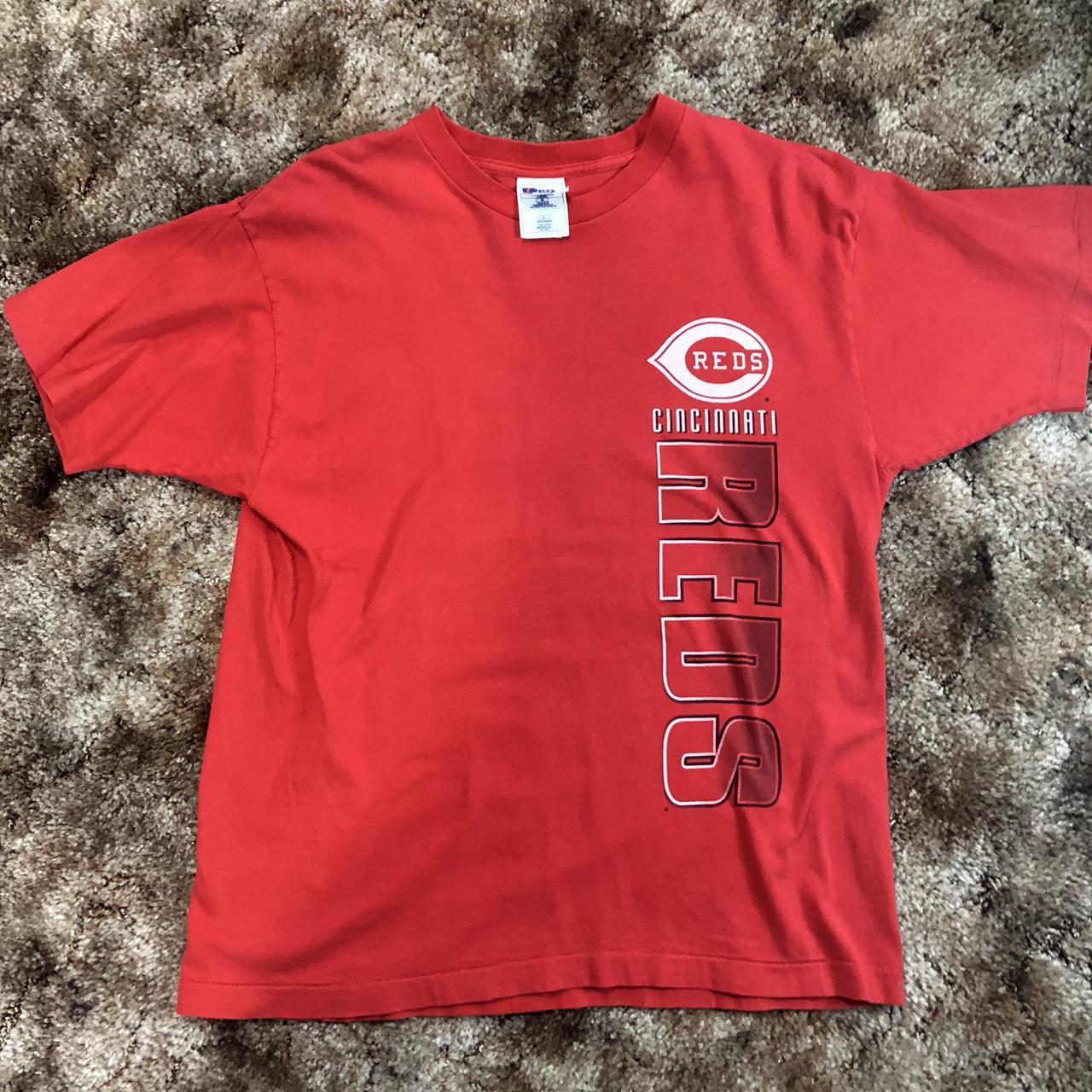 Vintage 1996 Cincinnati Reds T-Shirt 🌀Size - Depop