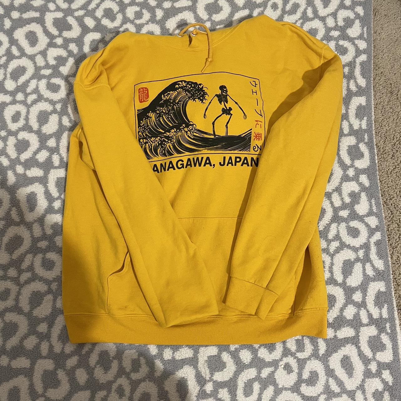 super comfy sweatshirt! greatwave japan vintage Depop