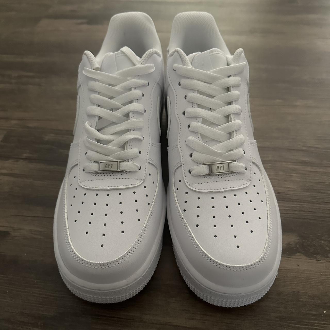 Nike Men's White Trainers | Depop