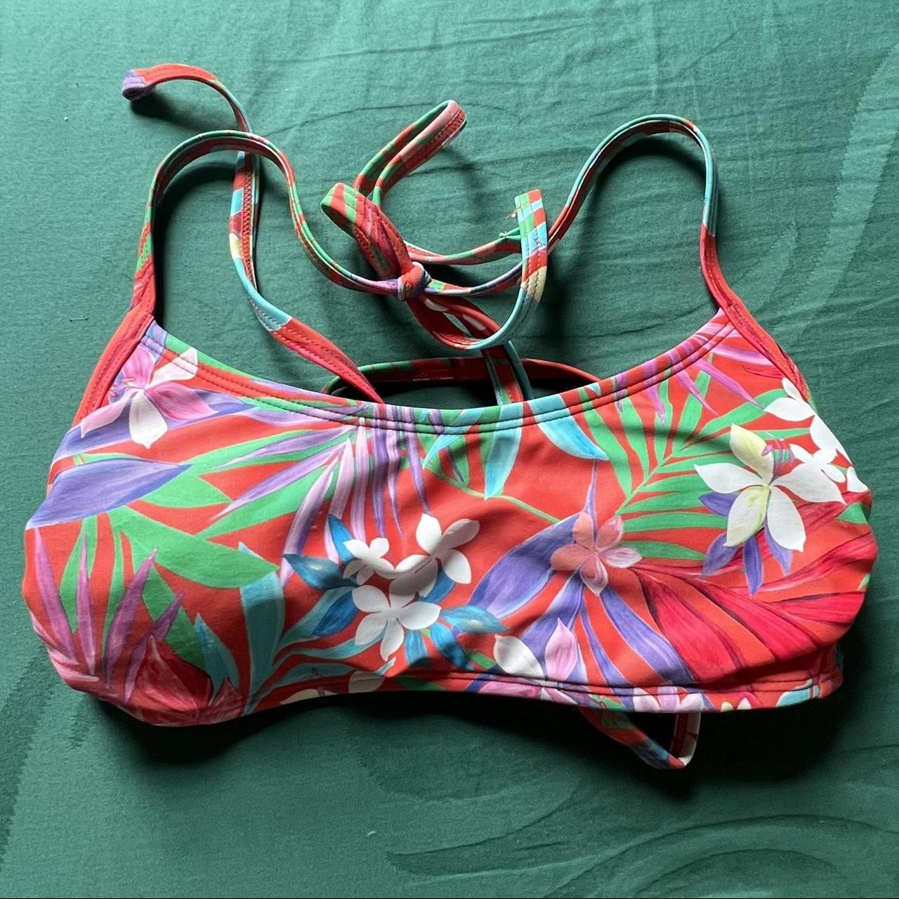 Xhilaration Women's Multi Bikini-and-tankini-tops | Depop