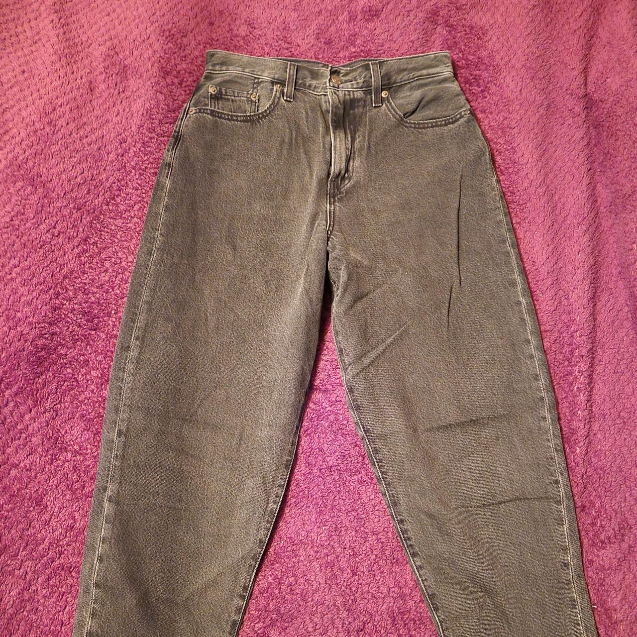 Levi's Women's Grey Jeans | Depop