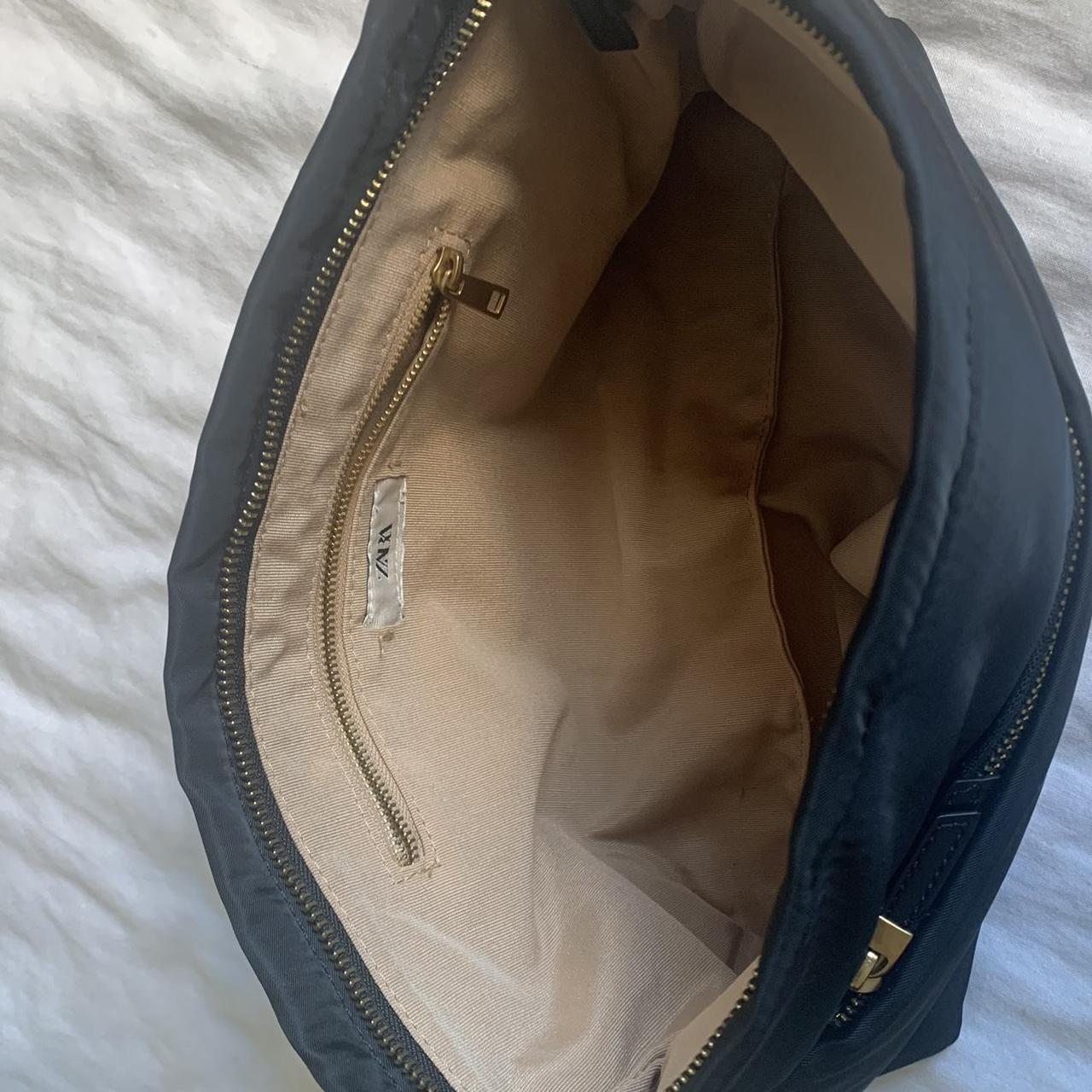 Zara Women's Black Bag Depop