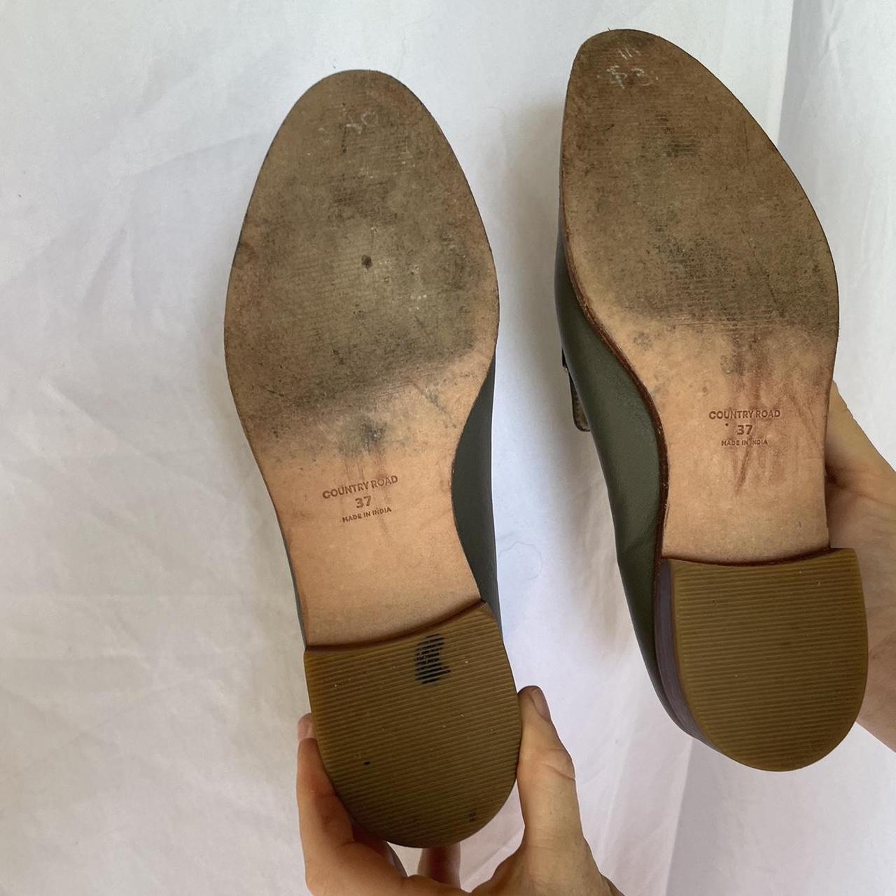 Country Road loafers All leather with wooden... - Depop