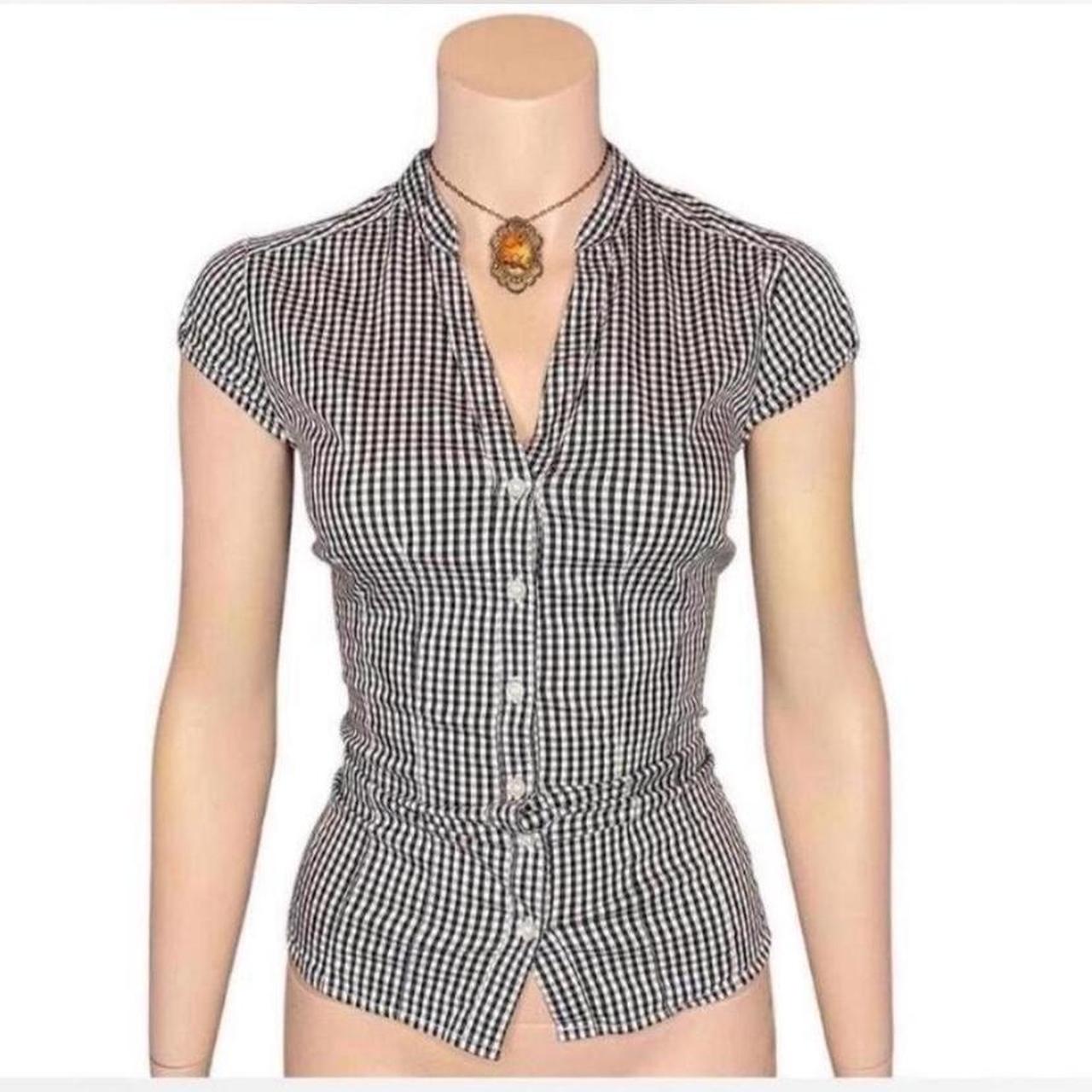 item listed by damngrlz