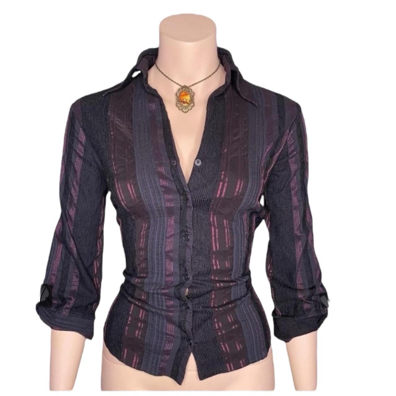 item listed by damngrlz