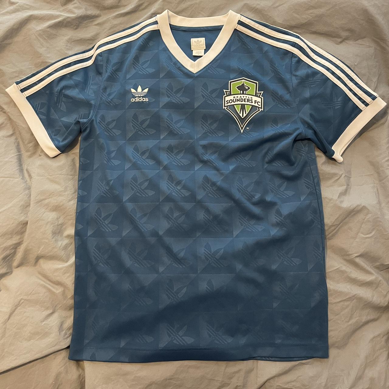 Vintage adidas originals Seattle Sounders top,