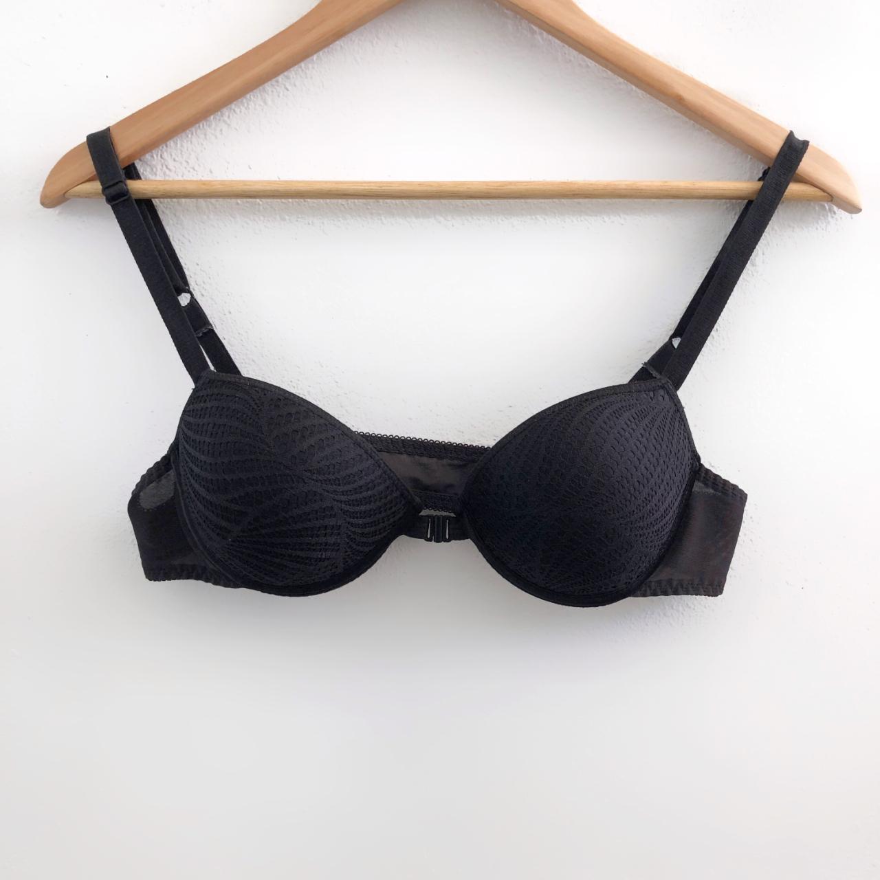 Wonderbra Women's Black Bra | Depop