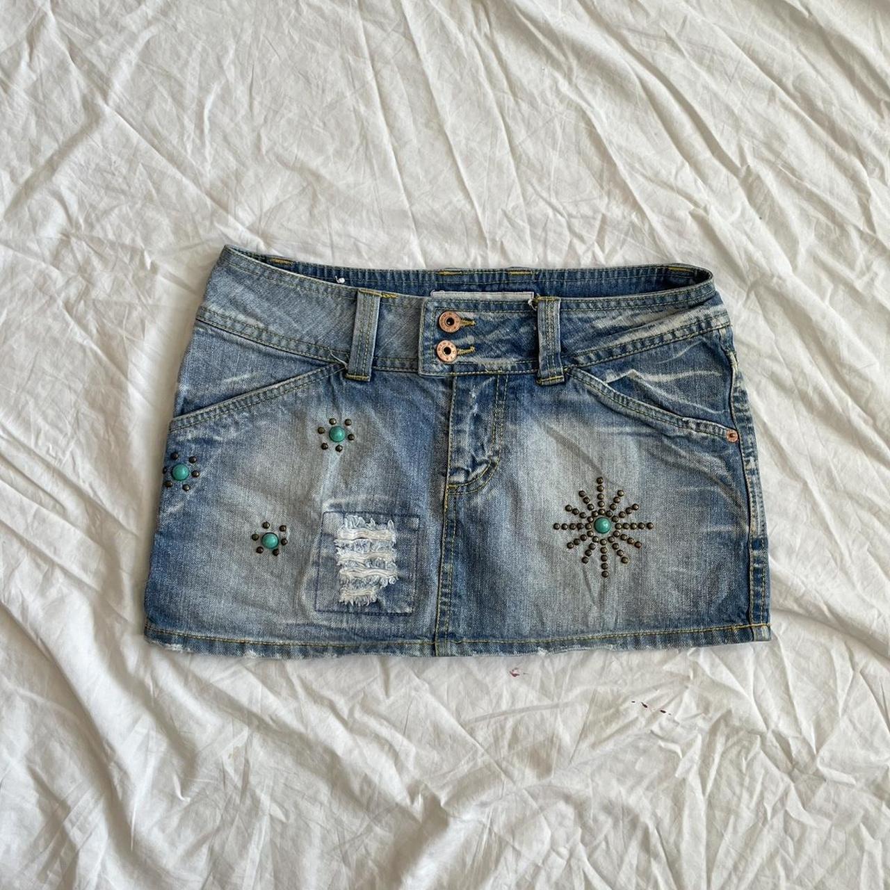 item listed by librasvintage