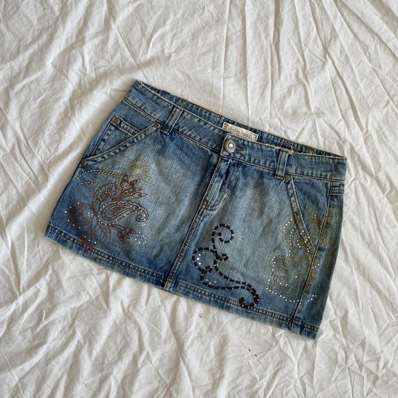 item listed by librasvintage