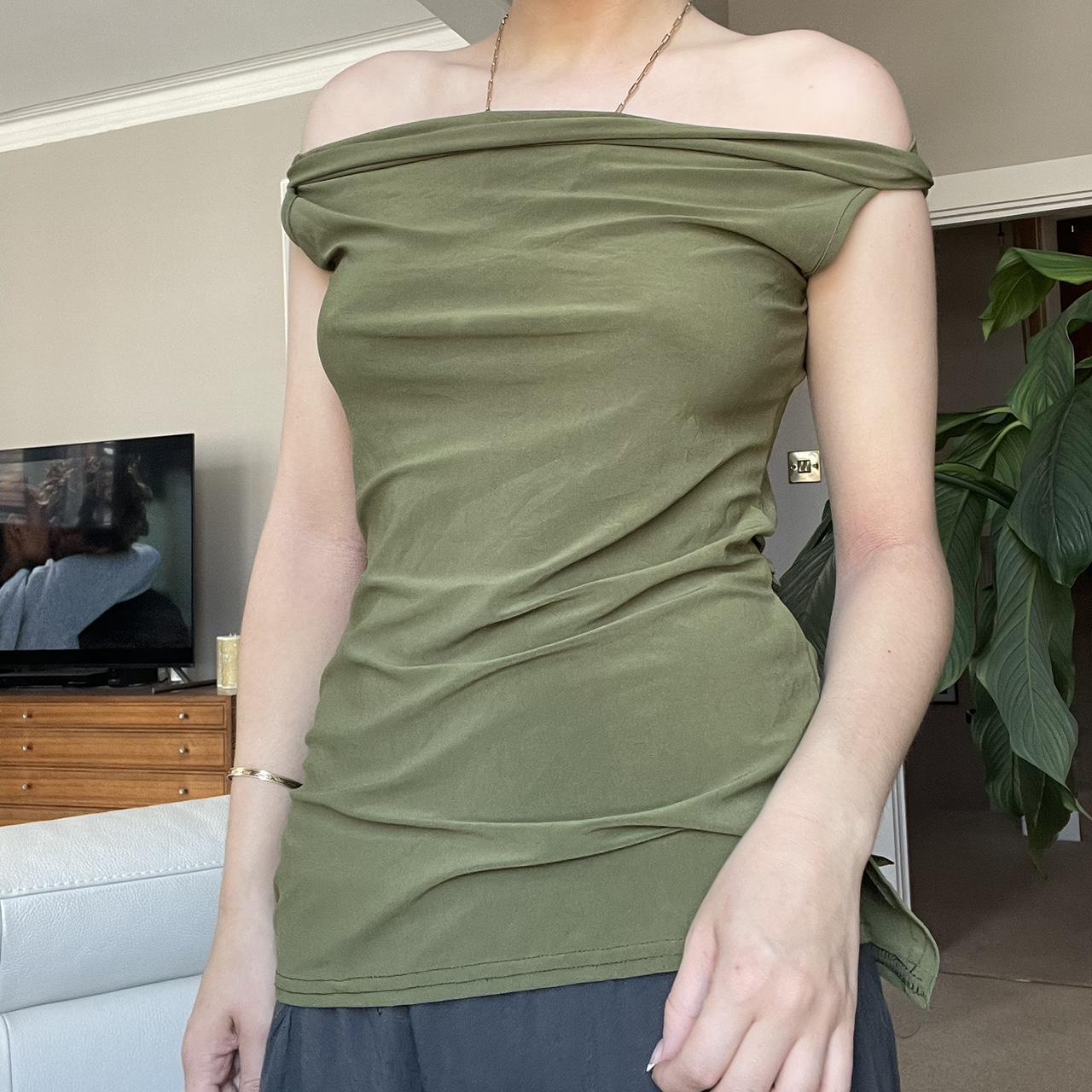 item listed by librasvintage