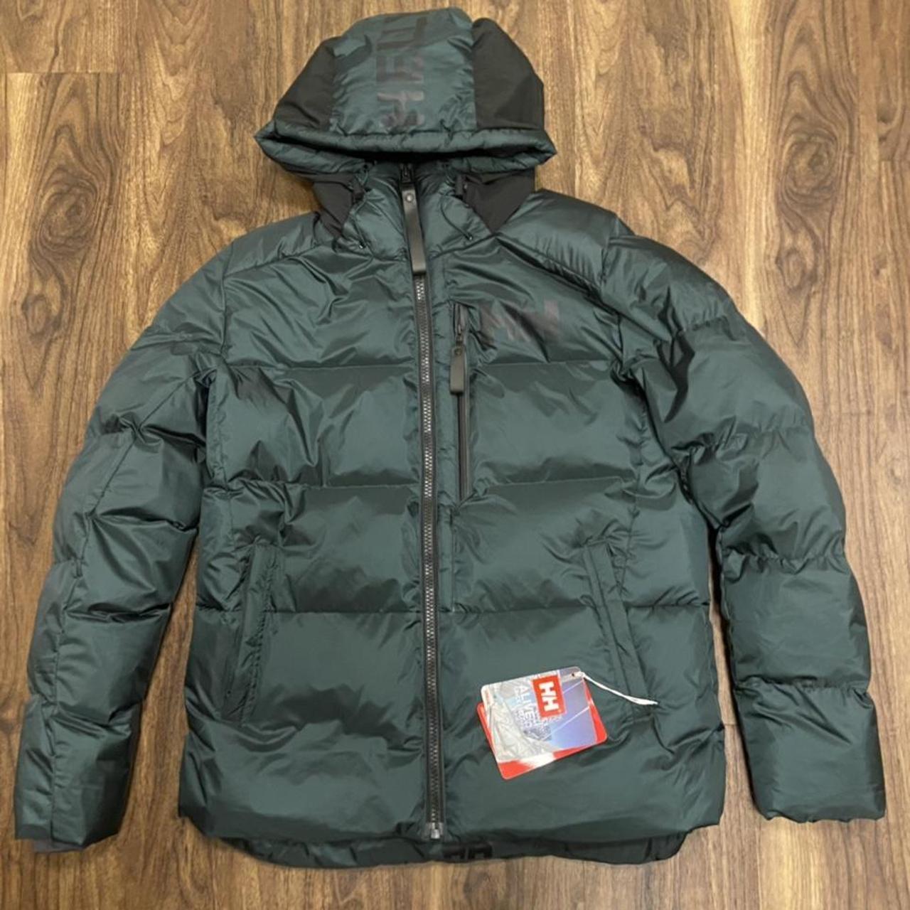 Helly Hansen Men's Green and Black Jacket | Depop