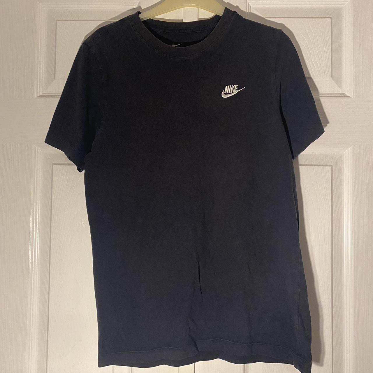 mens nike t shirt black