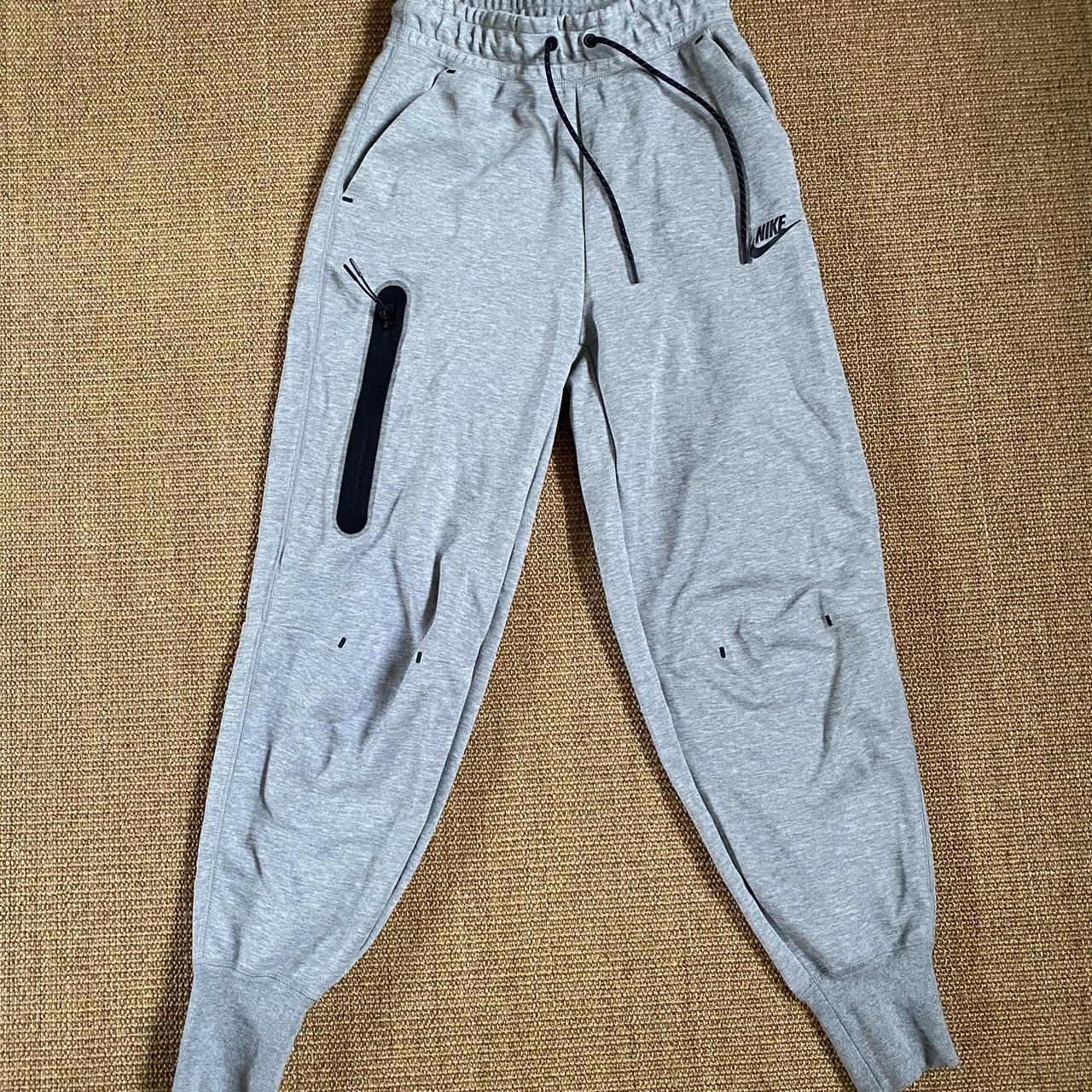nike ladies grey joggers