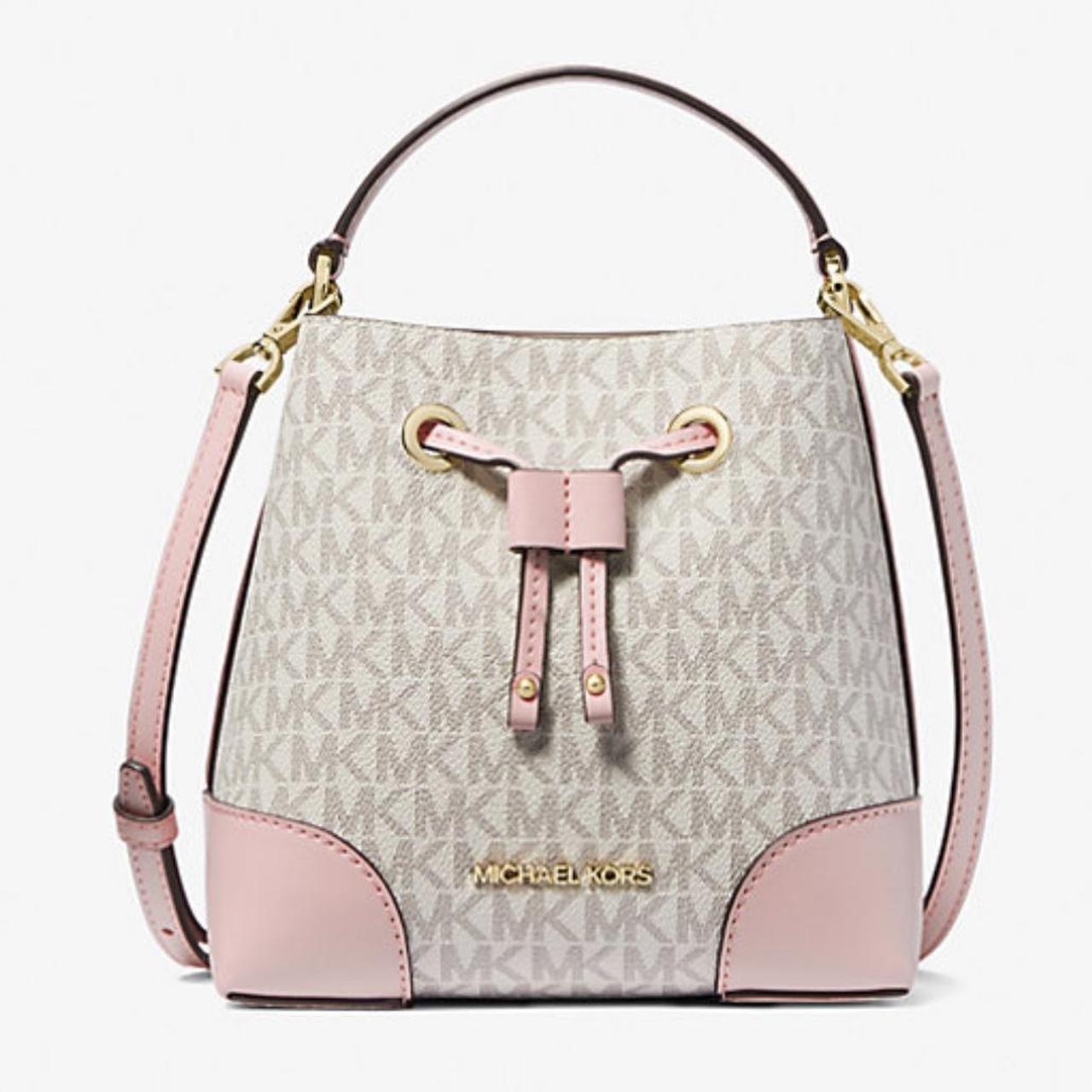 Michael kors signature bucket bag best sale