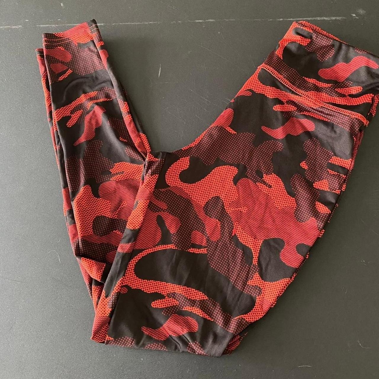 Wild Fable Red Camo Leggings X-Small Great - Depop
