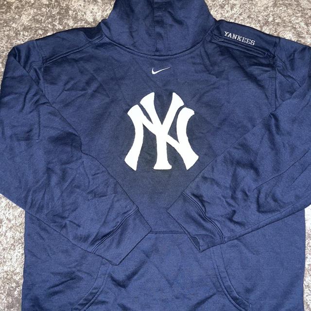 Vintage Nike Center Swoosh NY Yankees Hoodie 22 x - Depop