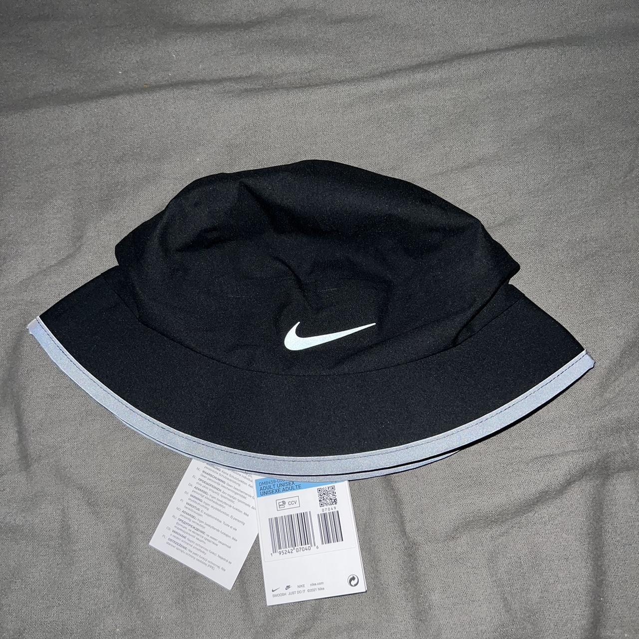 NIKE STORM REFLECTIVE BUCKET SIZE M/L BNWT Depop