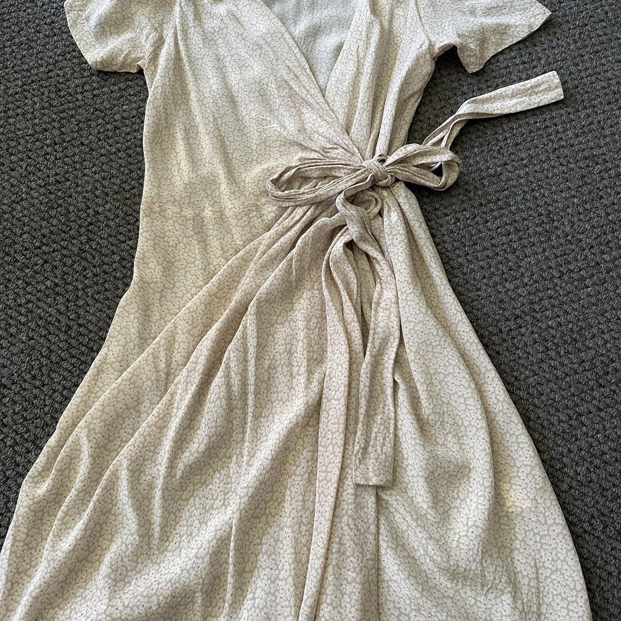 100% silk wrap dress by HOSS it’s so gorgeous and a... - Depop