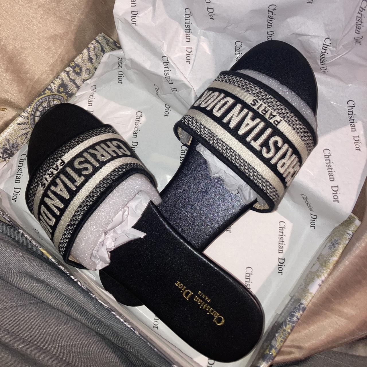 Christian Dior Slides come in dust bags and box - Depop