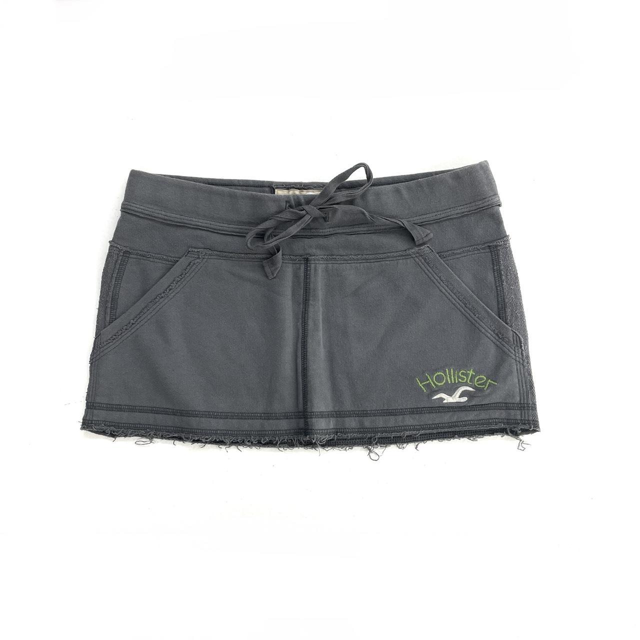 Sporty Low Rise Mini Skirt by Hollister Small... Depop