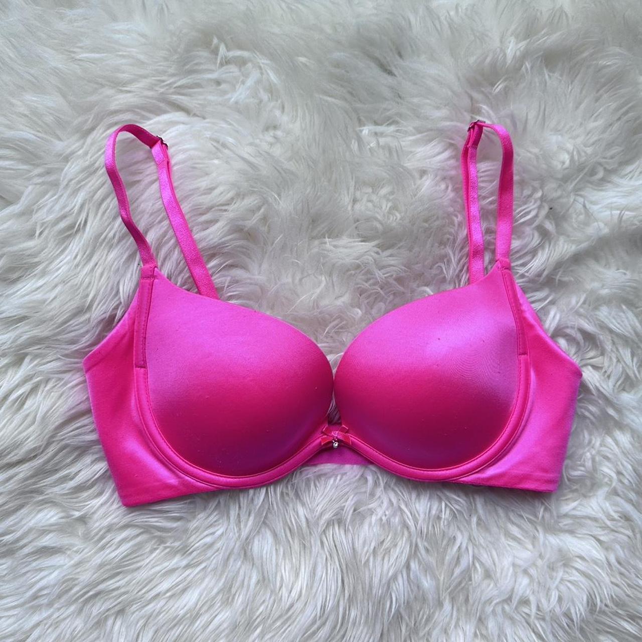item listed by celinecherie