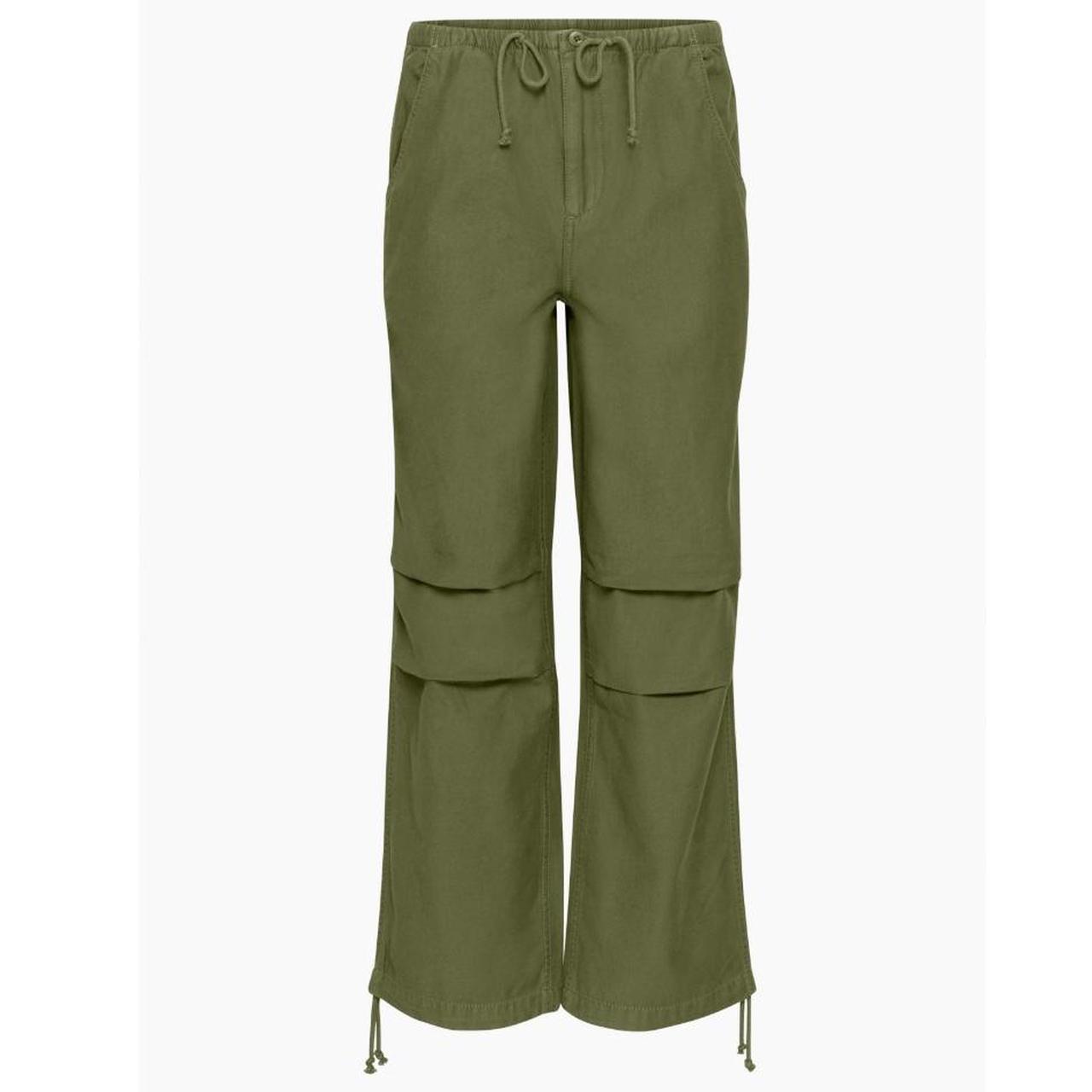 Aritzia TNA new cache cargo pants Size small Hardly... Depop