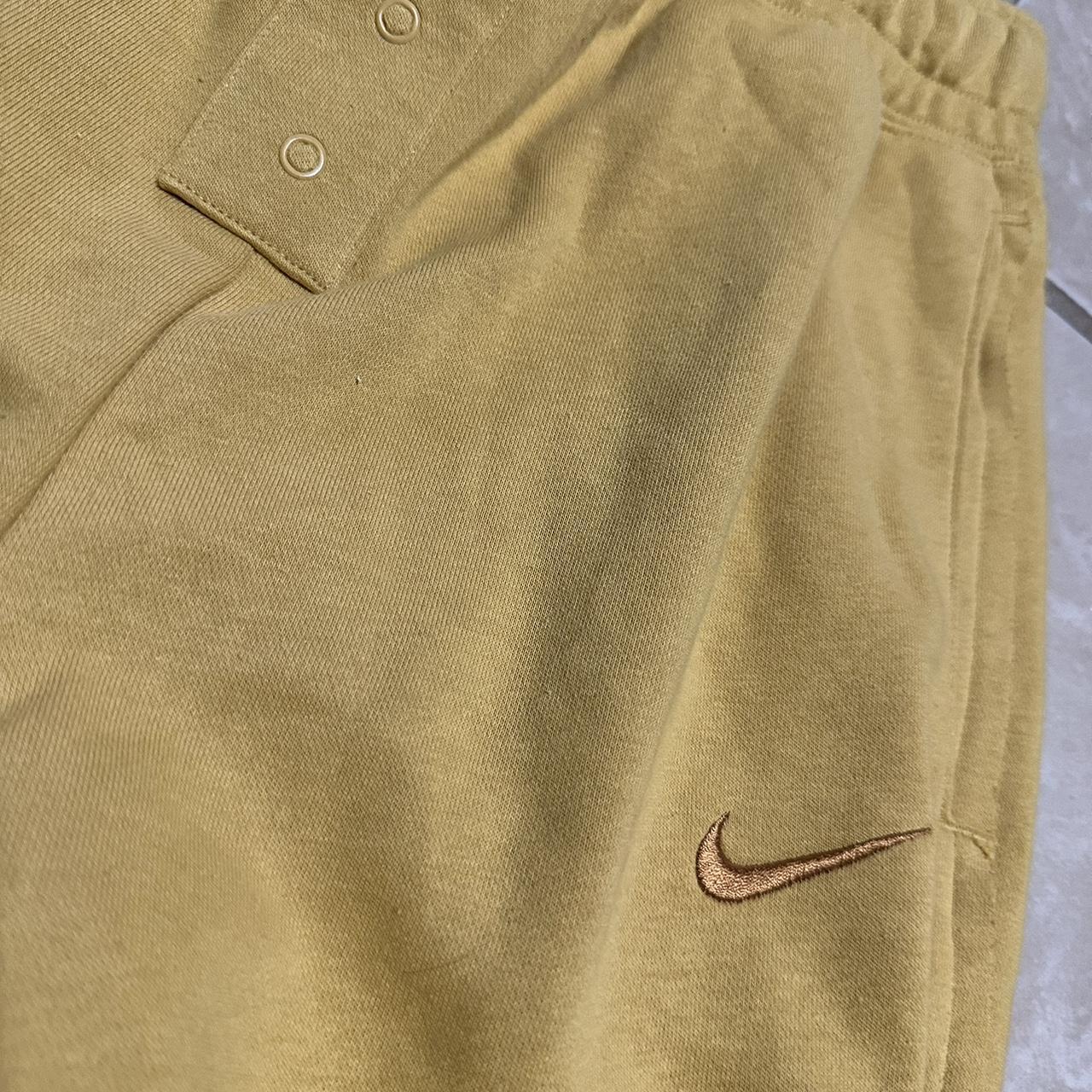 Nike Sportswear Club Women's High-Waisted - Depop