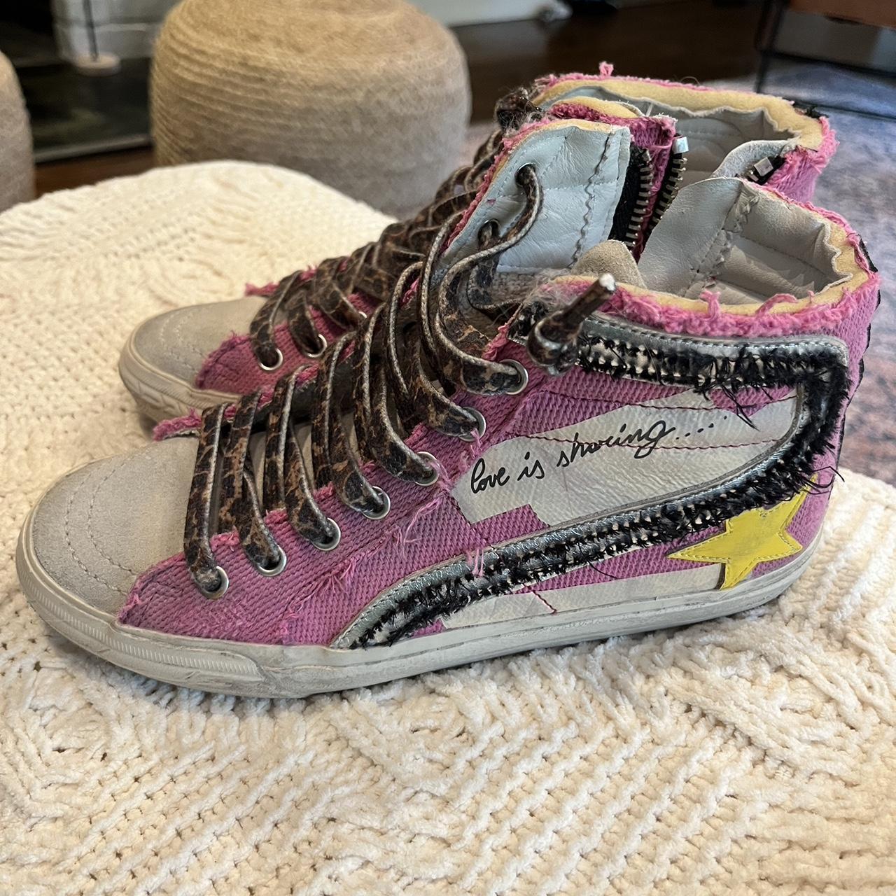 Golden Goose Women's Pink and Black Trainers (3)