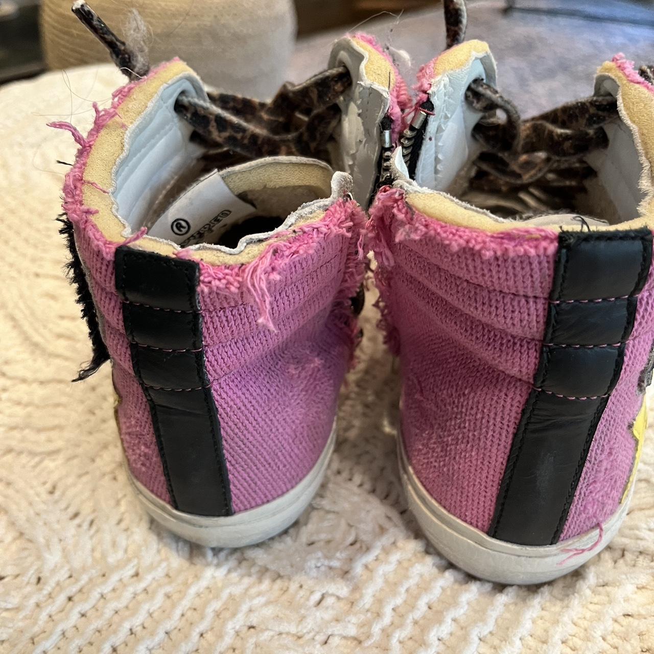 Golden Goose Women's Pink and Black Trainers (4)