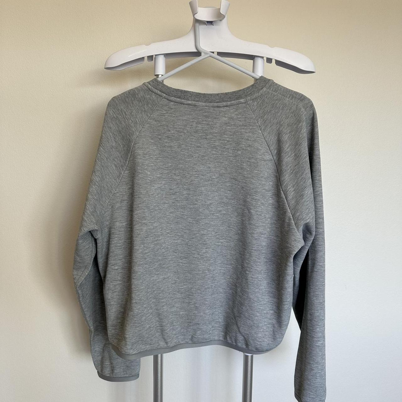 nike grey women's sweatshirt