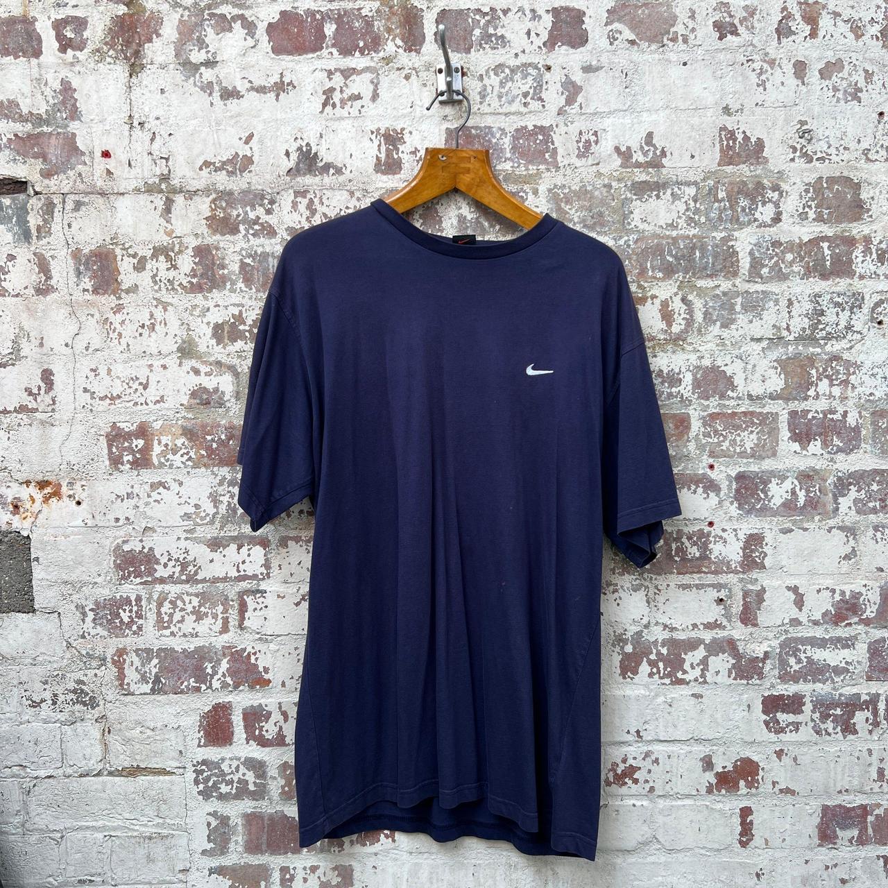mens navy nike t shirt