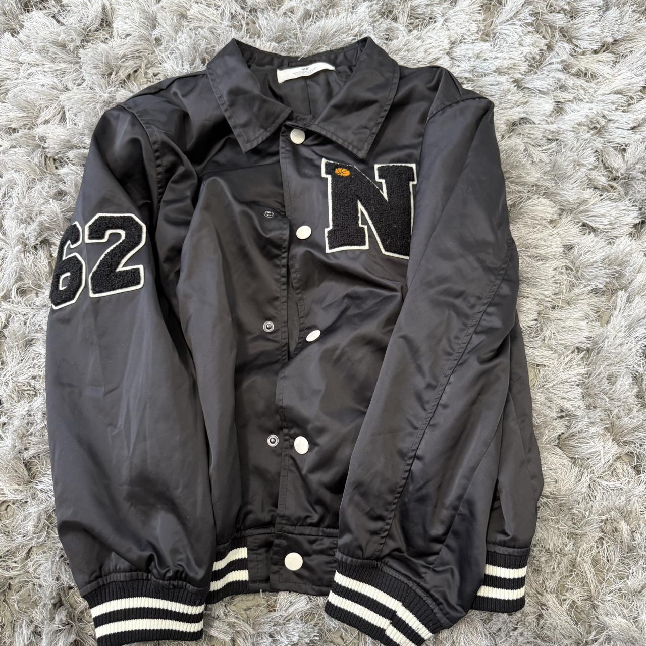 item listed by luxyldn