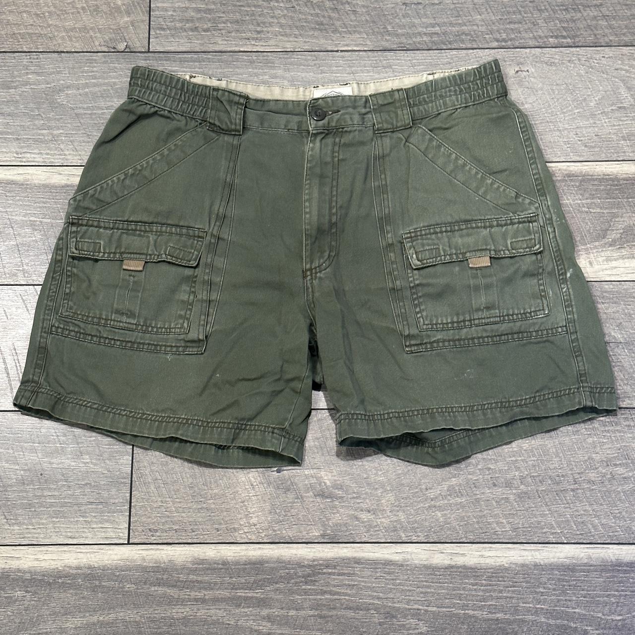 St. John's Bay Men's Green Shorts | Depop