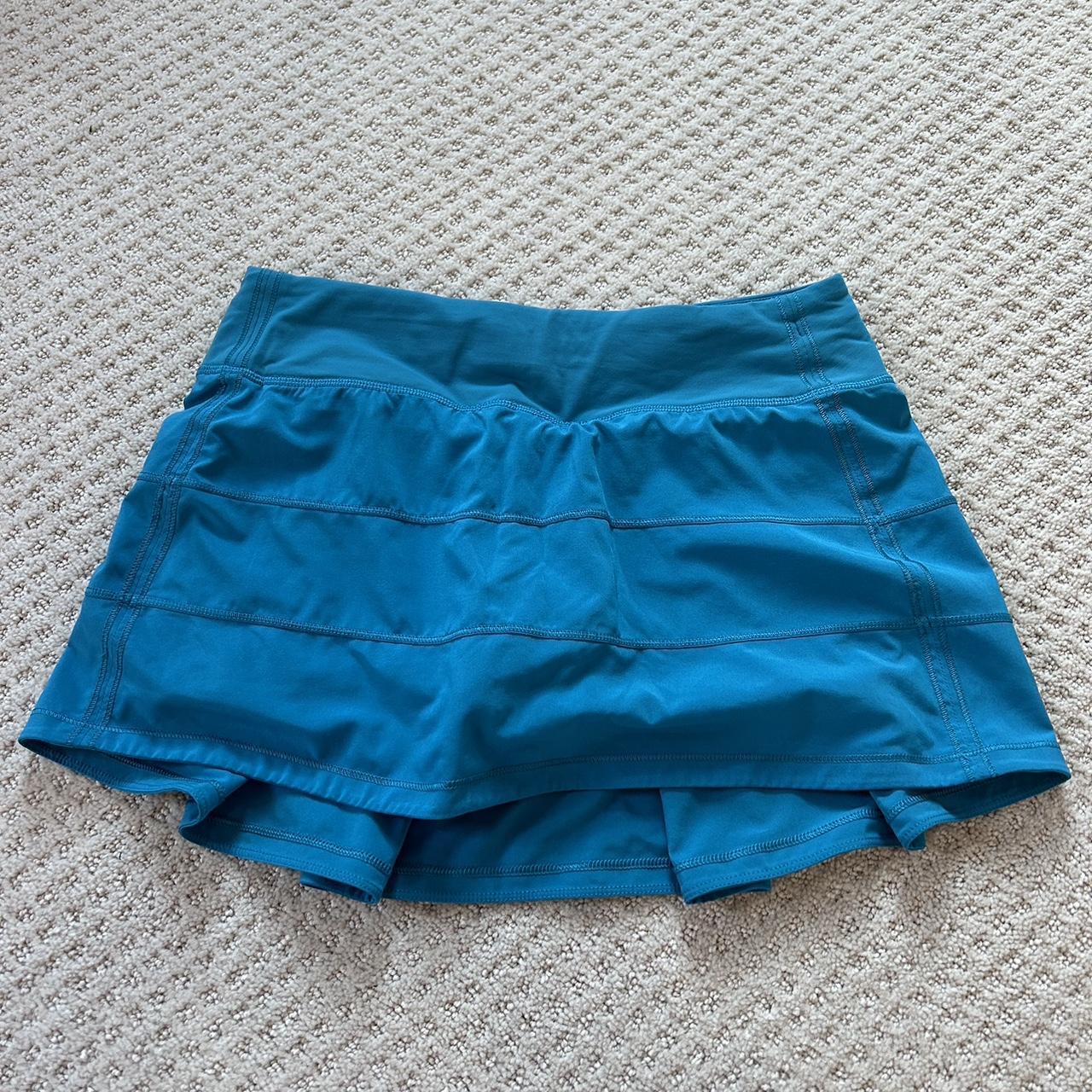 teal lululemon skirt size 4 Depop