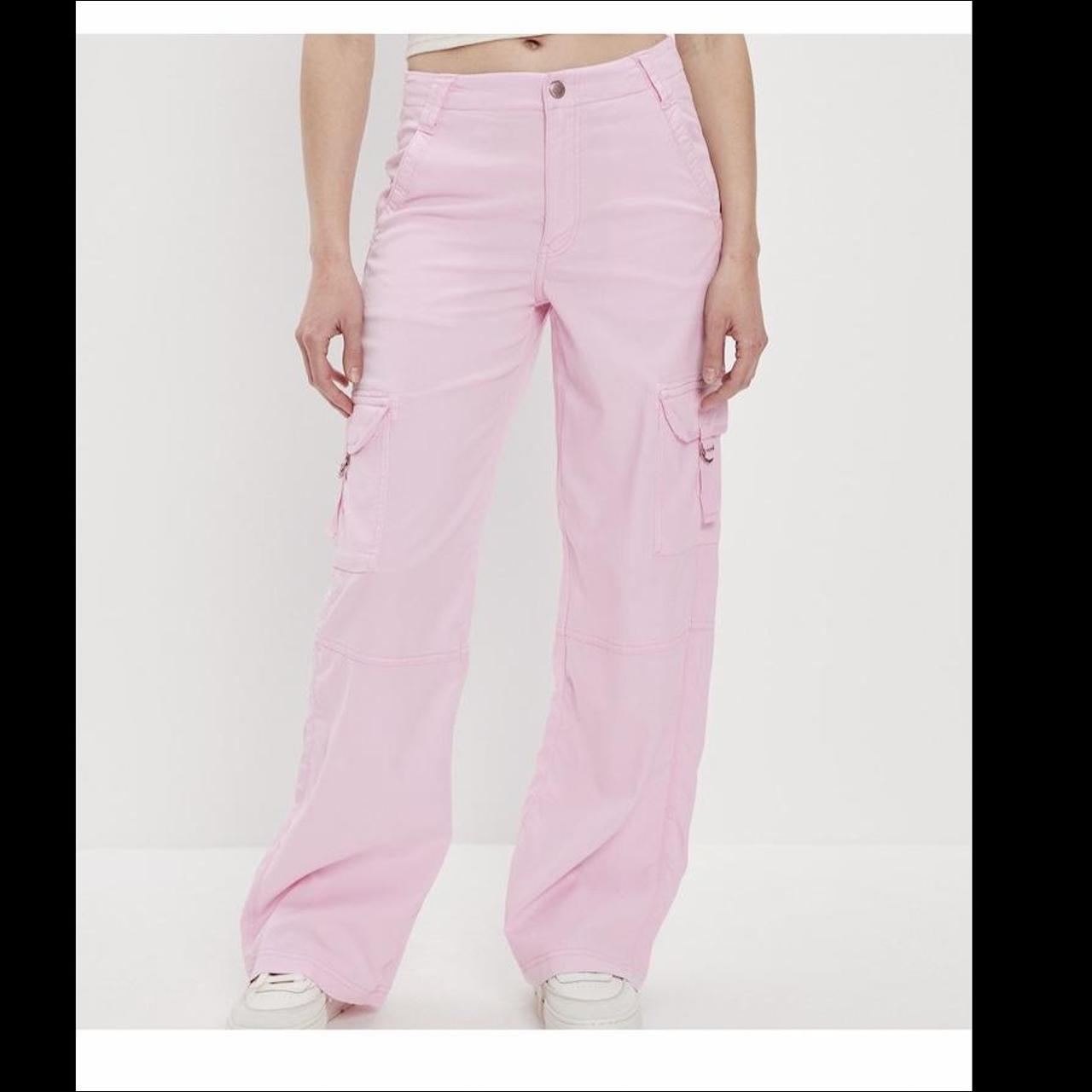 American Eagle Pink Wide Leg Cargo Pants - Size 00... - Depop