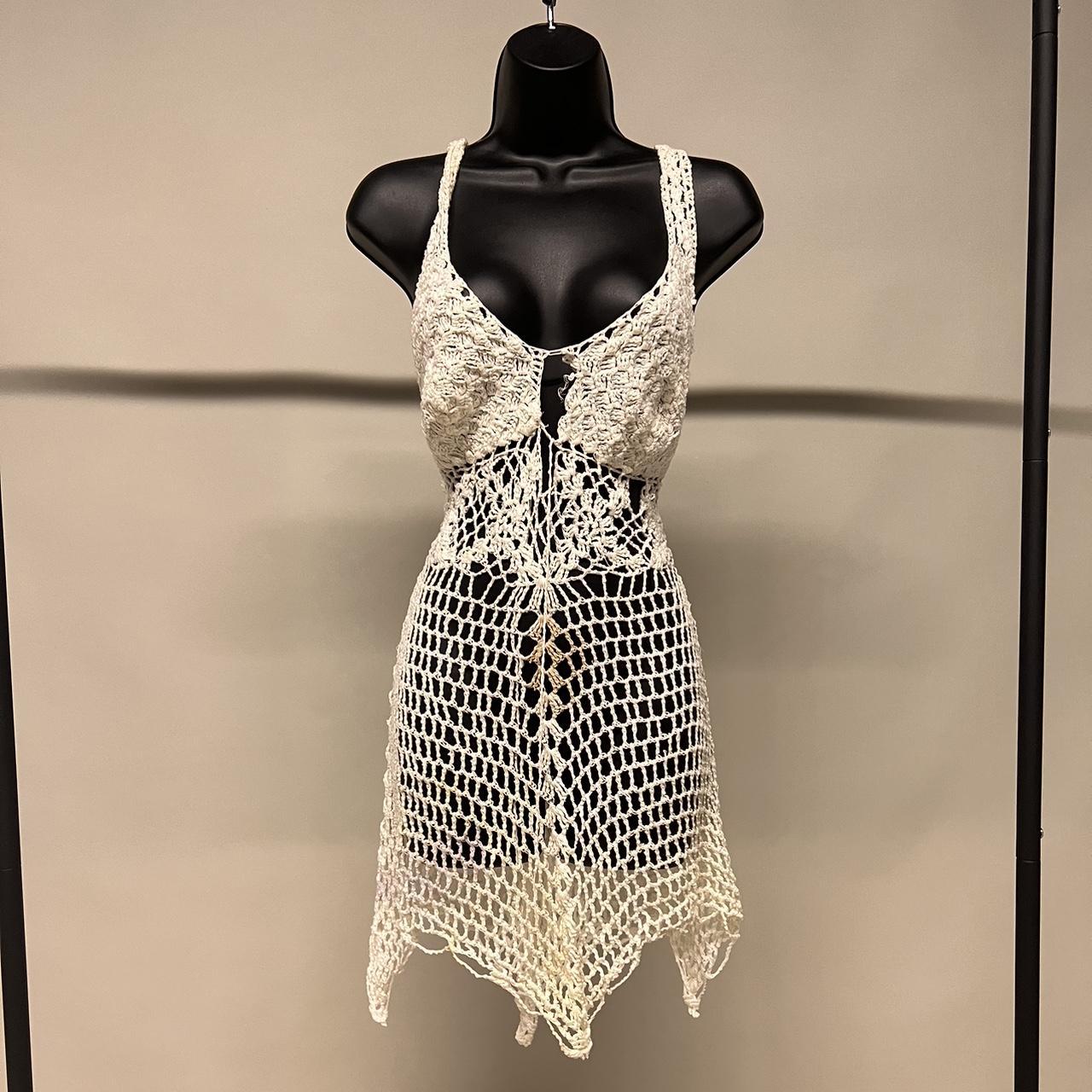 Bathing suit cover from Mexico 🇲🇽. Needs bleaching.... Depop