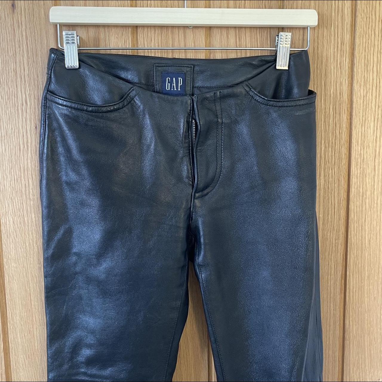 Gap Women's Black Trousers | Depop