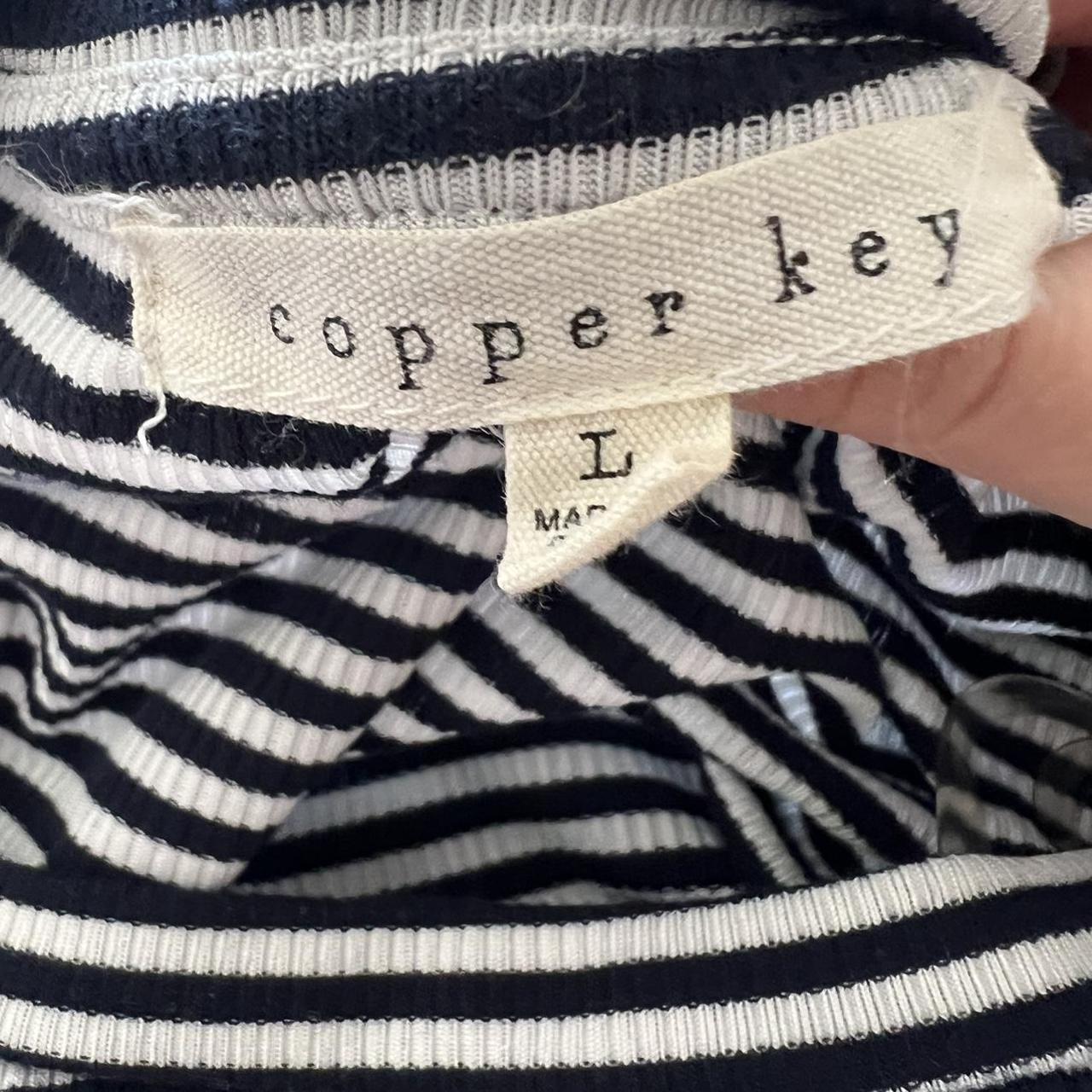 Copper Key Women's Tshirt Depop