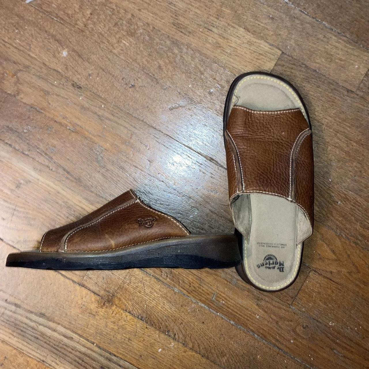 schuh dr marten sandals