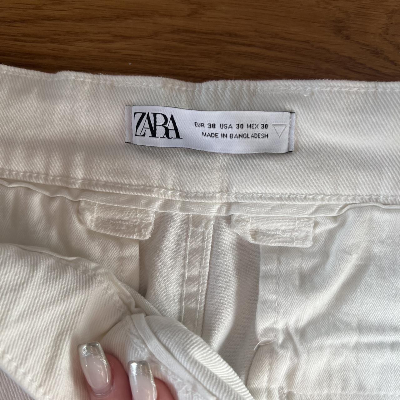 ZARA white/cream shorts Size 32W - Depop