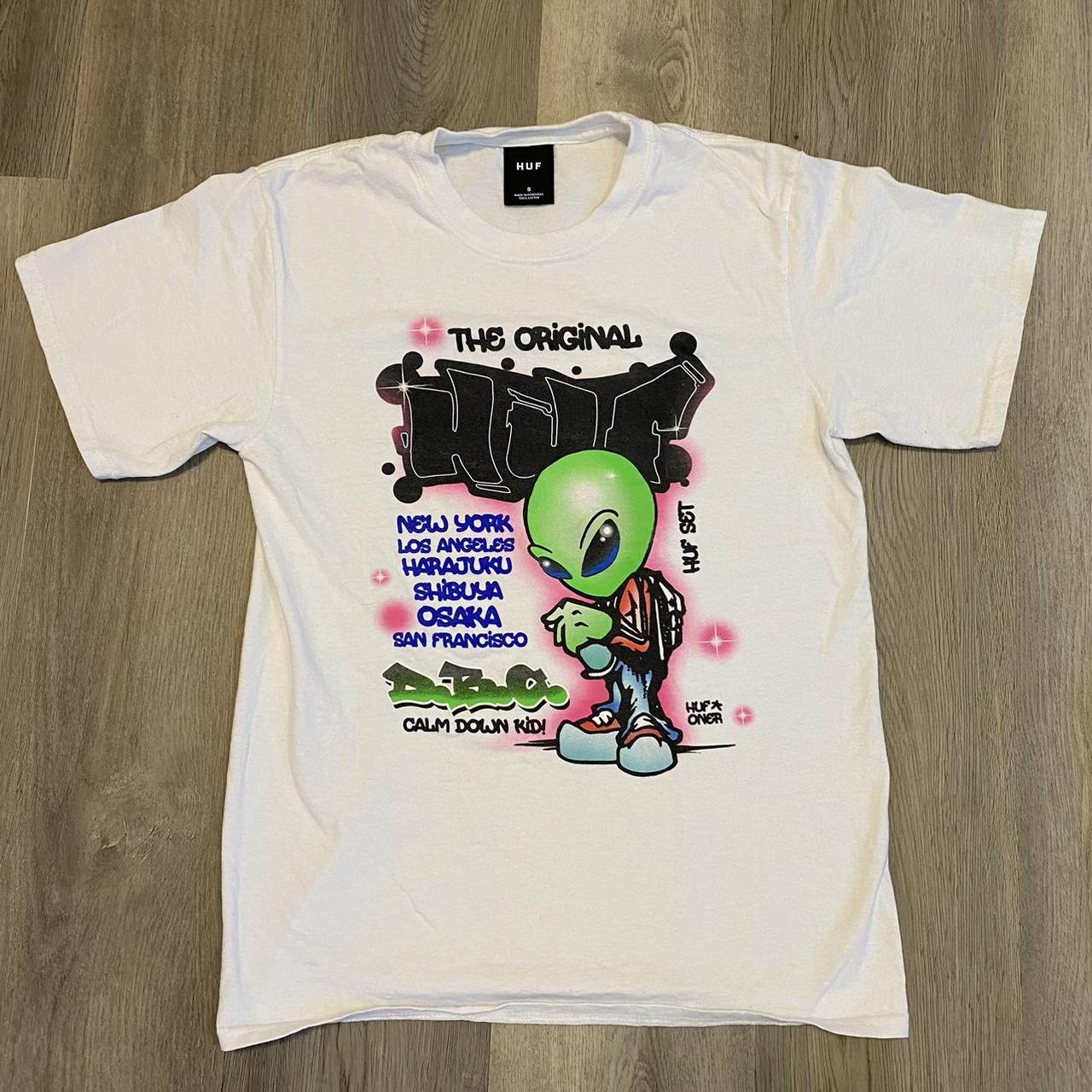 HUF alien graffiti tee size: men’s small no flaws - Depop