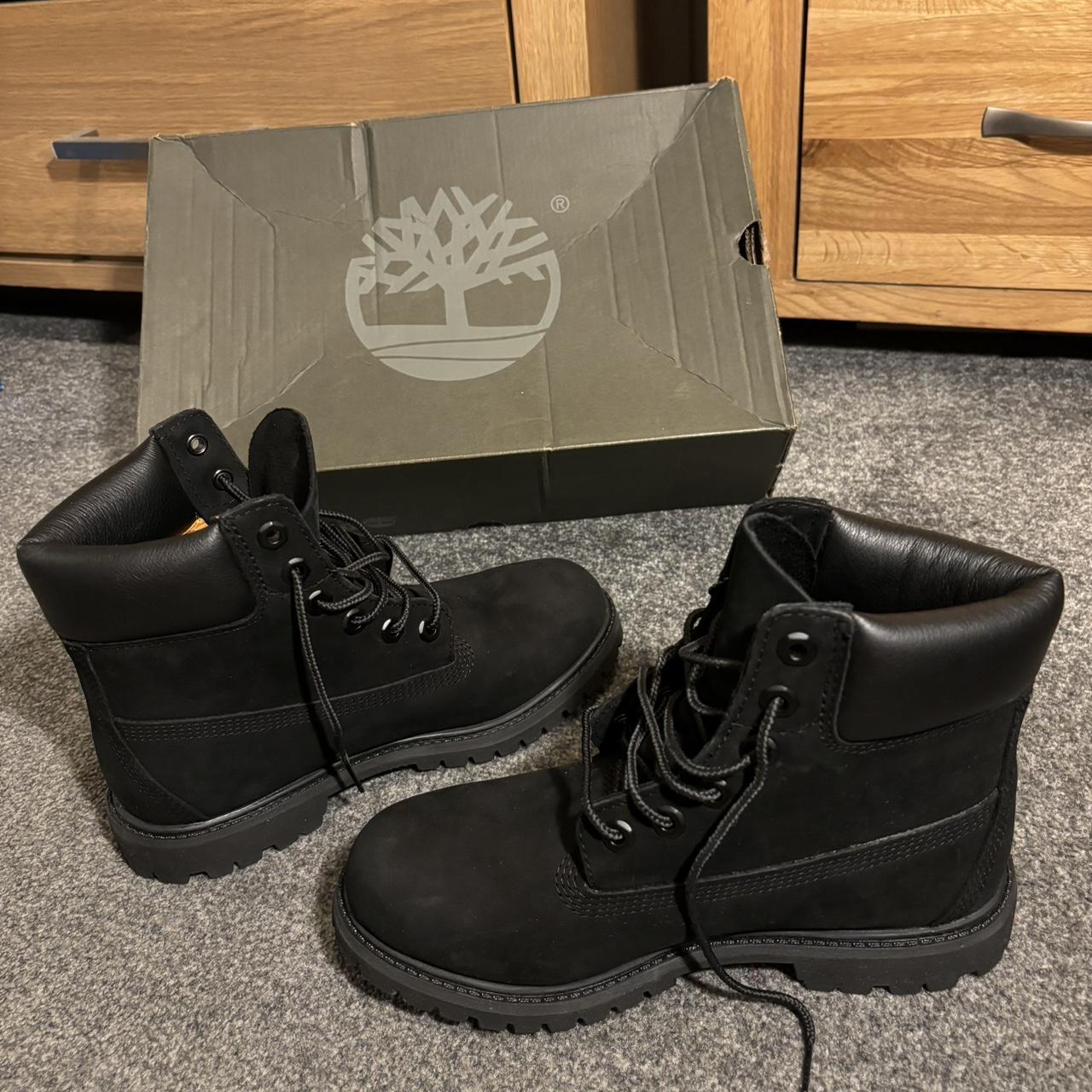 Black hotsell Timberlands Size 5