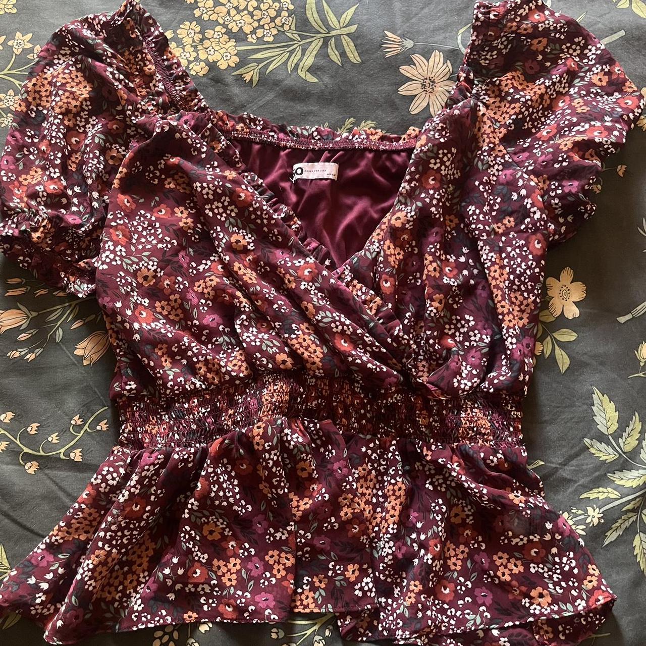 floral burgundy babydoll top w/ puffy sleeves :) v... - Depop