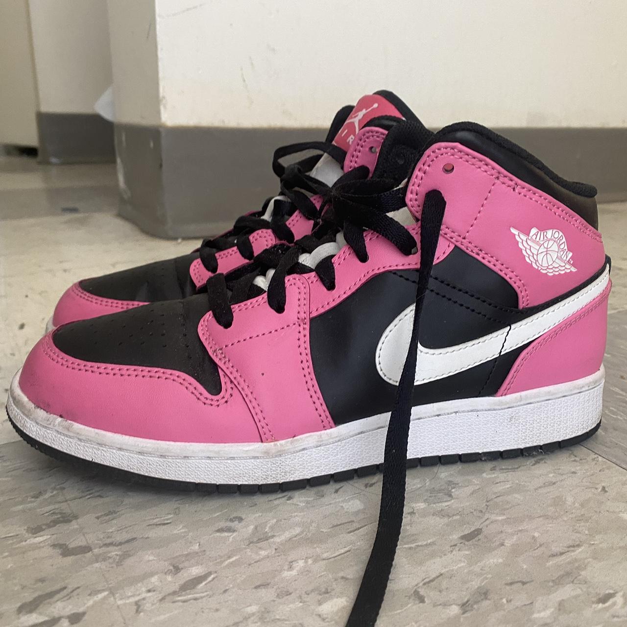 Jordan outlet 1 Mid Pink Rise (Youth)