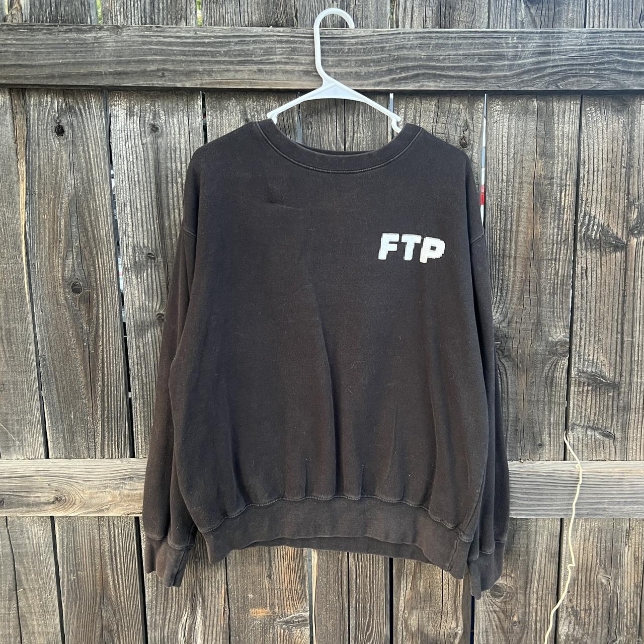 Ftp pixel outlet crewneck