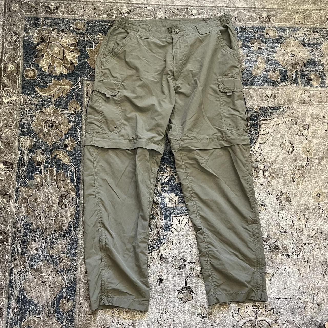 Army green cargo pants, high waisted and super... - Depop