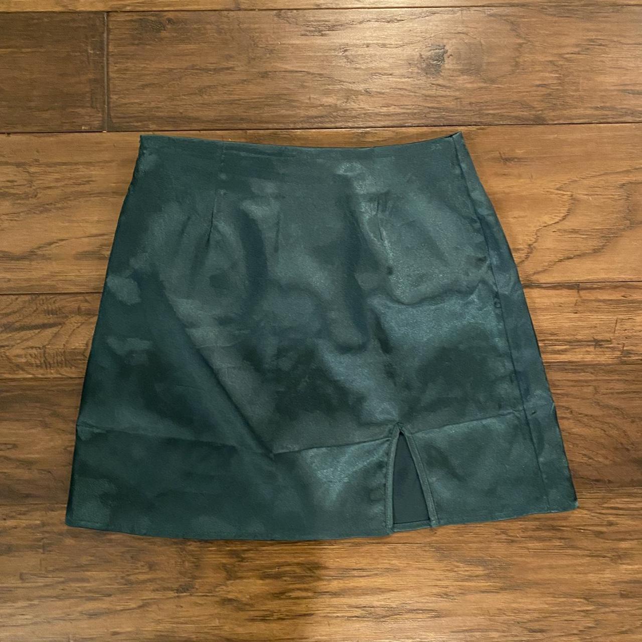 SHEIN Women's Green Skirt Depop
